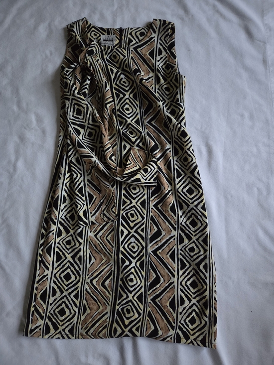 Leslie Fay Dresses & Skirts - Leslie Fay Black, Tan and Cream Geometric Midi Dress